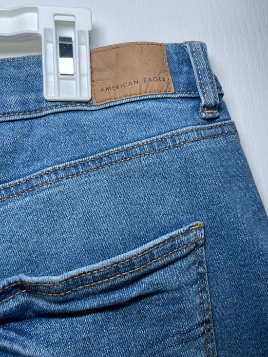 American Eagle Women’s Stretch Mom High Waisted Blue Denim Shorts Size 14 - Picture 14 of 16